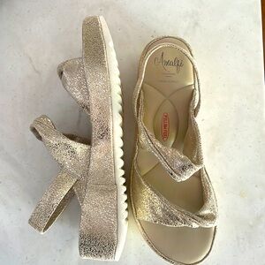 Amalfi By Rangoni Platform Sandals